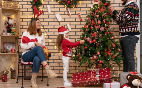 Natale in casa: atmosfere autentiche con decorazioni ispirate alla natura