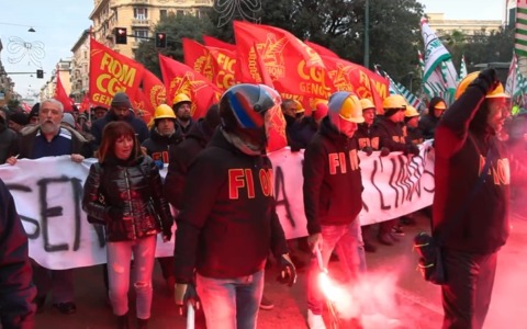 Ex Ilva, Urso: “Non c’è piano di chiusura, il contrario: manutenzione entro marzo per consegna a nuovo acquirente”