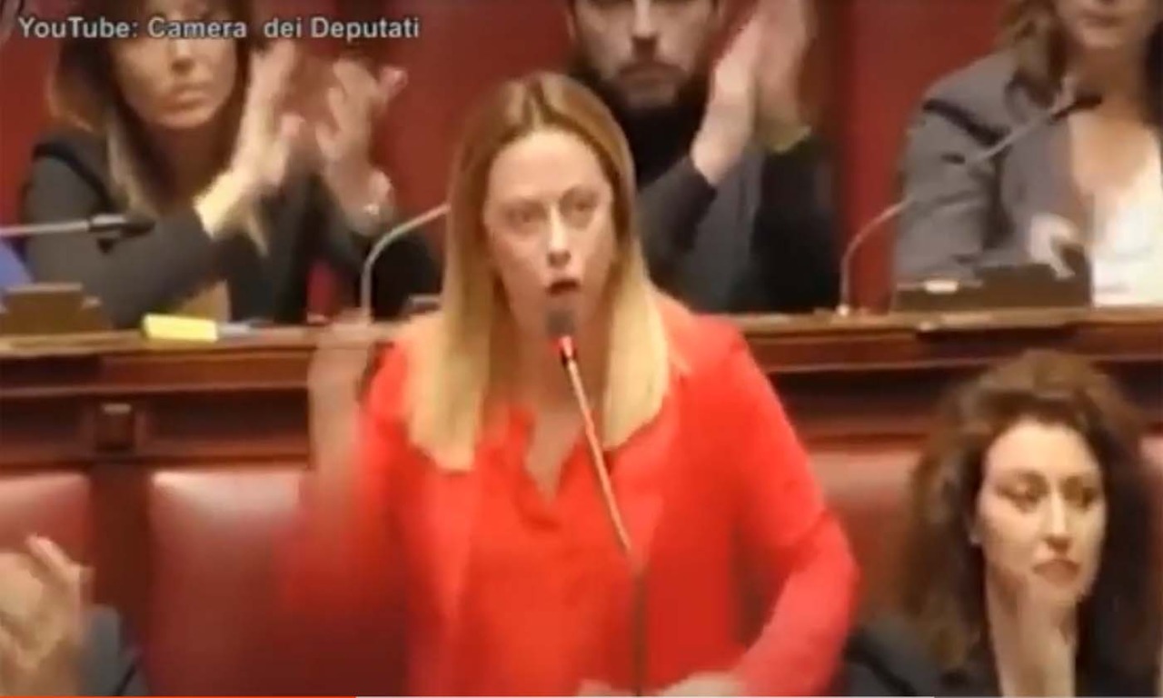 Quando Meloni tuonava “Vergogna” contro i tempi contingentati per la Manovra: il colpo di teatro del Pd