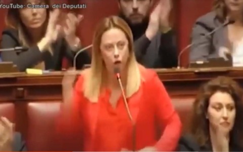 Quando Meloni tuonava “Vergogna” contro i tempi contingentati per la Manovra: il colpo di teatro del Pd