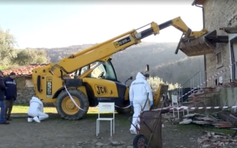 Assolto l’artigiano che uccise il vicino che gli stava demolendo casa con una ruspa (con la famiglia dentro)
