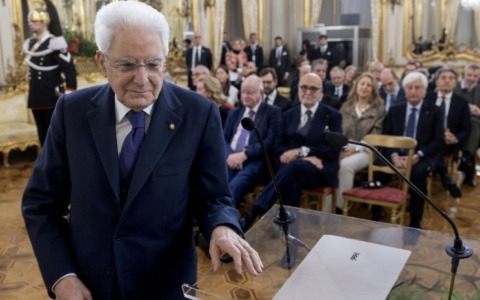 Iran: Mattarella spiega cos’è un regime al seminario per la stampa britannica