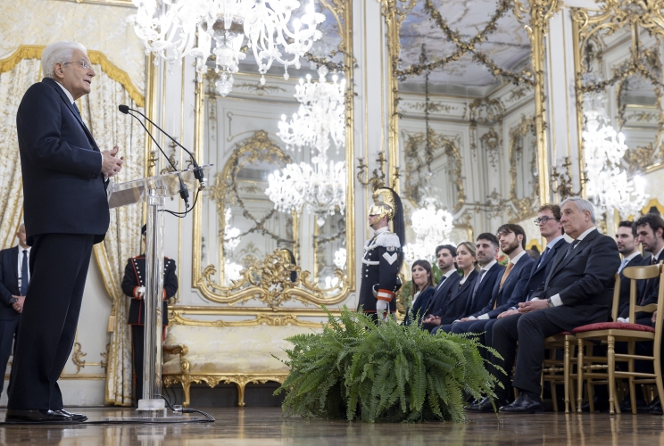 Mattarella ai giovani diplomatici: “Percorso di diplomazia dalla Seconda Guerra Mondiale non si fermi”