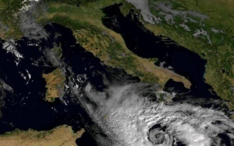 Tempesta Harry: il peggio è passato, ma in Sardegna permane l’allerta arancione