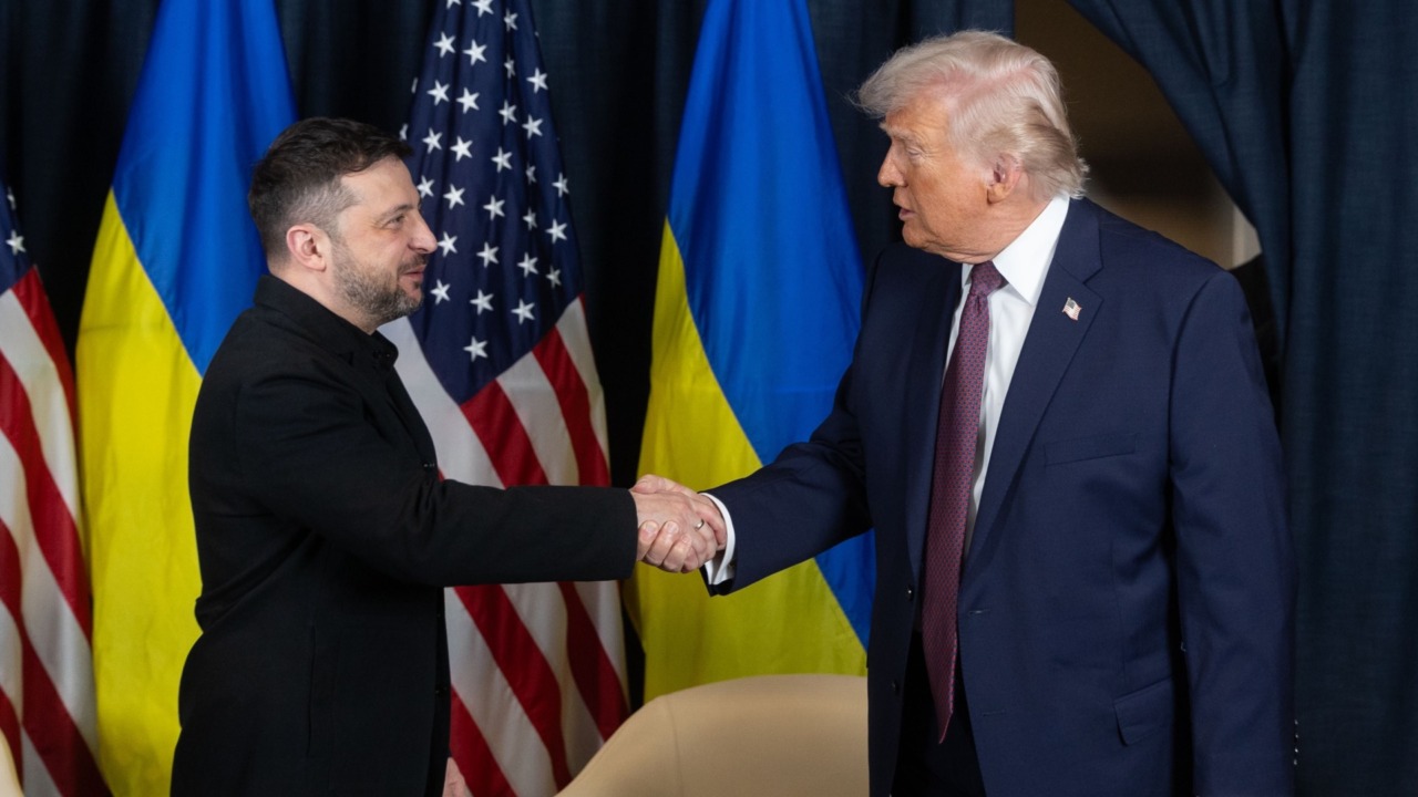 "Ottimismo" da Cremlino e Washington: il mondo guarda ad Abu Dhabi. Zelensky resterà col cerino in mano?