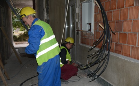 Italia, forza lavoro sempre più anziana: età media vicina ai 42 anni, un dipendente su tre ha più di 50 anni
