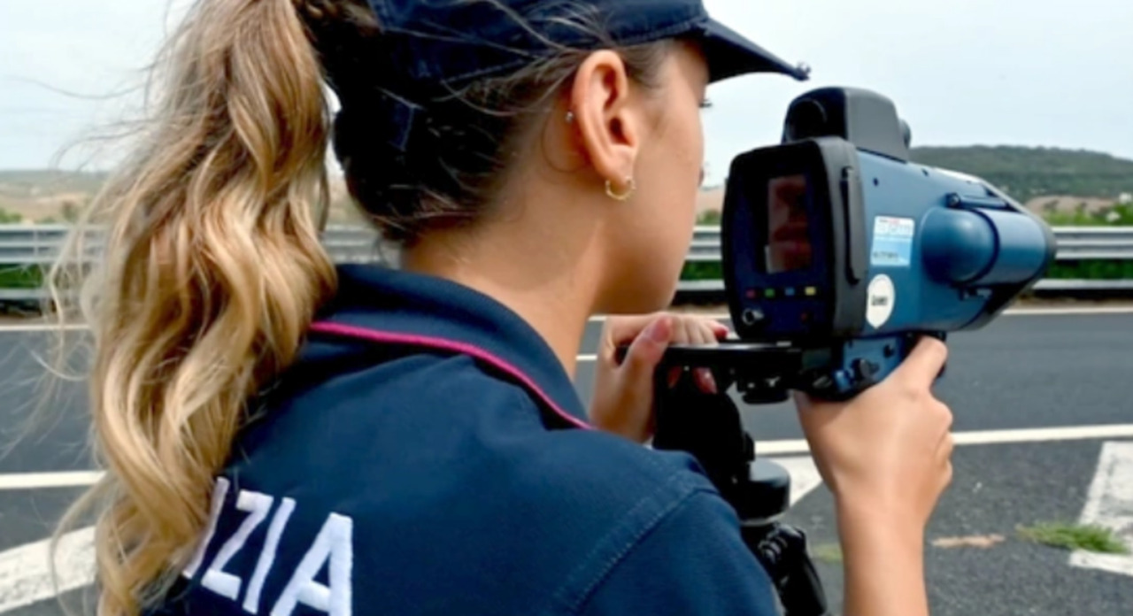 Nel 2025 oltre 1,6 milioni di infrazioni sulle strade, più di 460mila per eccesso di velocità