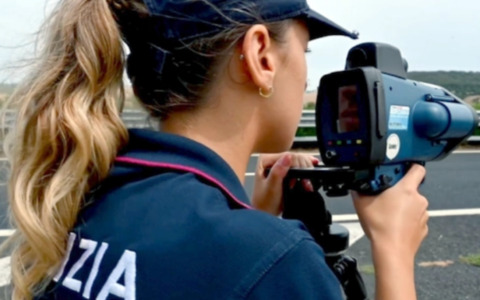 Nel 2025 oltre 1,6 milioni di infrazioni sulle strade, più di 460mila per eccesso di velocità