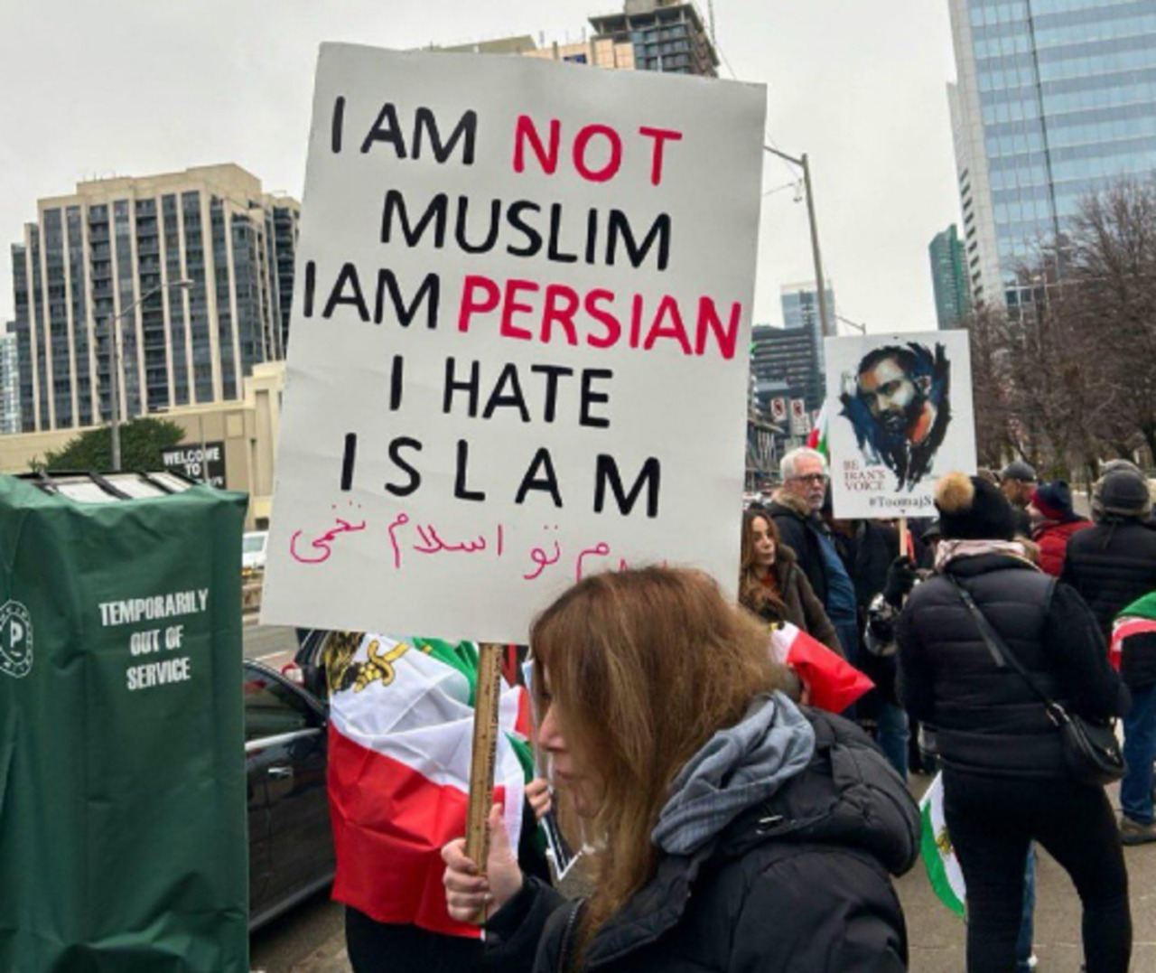 La repressione delle proteste diventa un massacro in Iran. Trump: “Arriviamo anche lì”