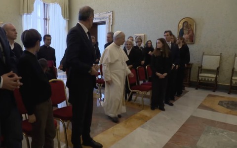 Crans-Montana, Papa Leone XIV incontra le famiglie delle vittime: “Commosso e sconvolto. La vostra speranza non è vana”