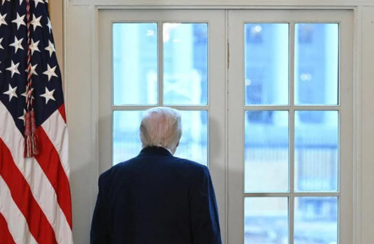 Trump congela l'attacco in Iran (anche perché non ha alcuna portaerei nell'area)