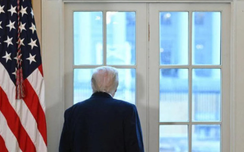 Merz e Starmer rispondono “no” alla richiesta di Trump di mobilitare la Nato sullo Stretto di Hormuz