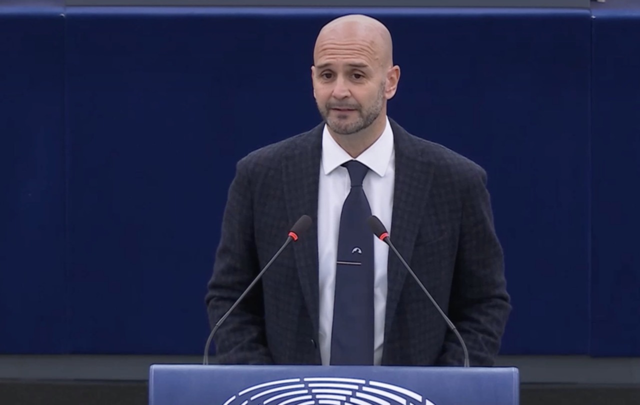 Migranti, Procaccini (FdI-Ecr): “La crisi di Ceuta è il fallimento della politica di Sanchez e sinistra europea”