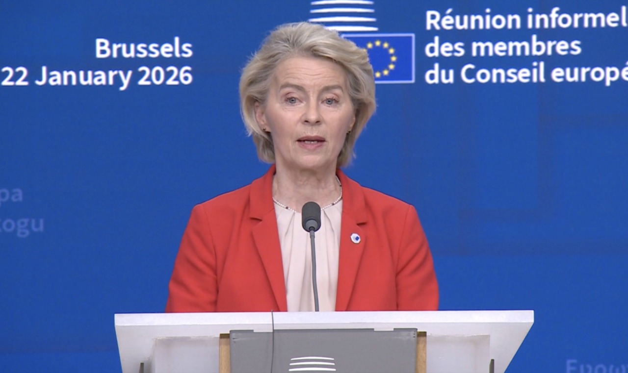 Consiglio europeo fino a tarda notte: "Uniti più forti". Meloni telefona a Trump: "Dialogo"