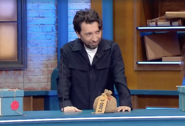 Herbert Ballerina torna ad Affari Tuoi: ecco che fine aveva fatto la spalla comica di De Martino