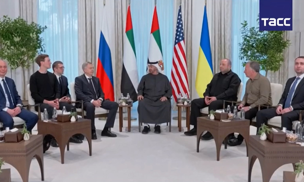 Ad Abu Dhabi il trilaterale per la pace, in Ucraina Karkhiv è sotto le bombe