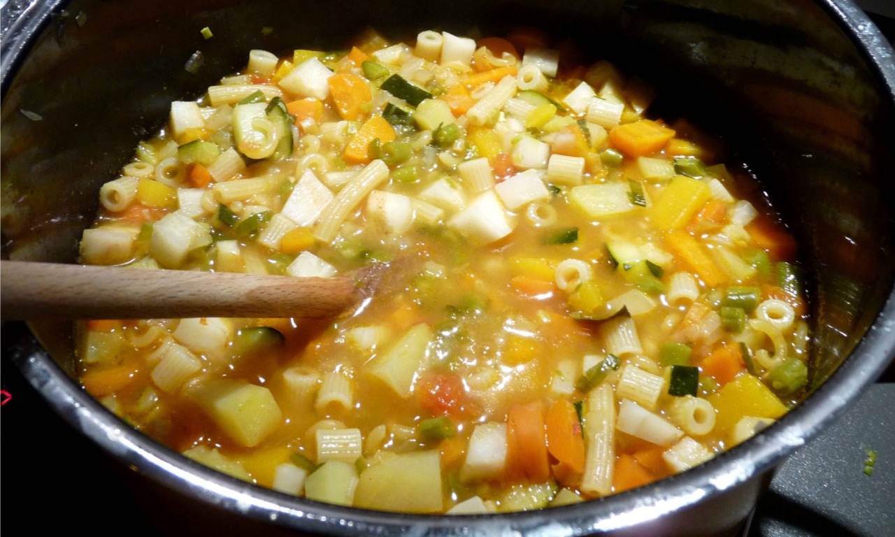 Minestrone di verdure ritirato dai supermercati: prodotto, lotti, motivi e indicazioni per i consumatori