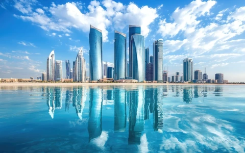 “Ottimismo” da Cremlino e Washington: il mondo guarda ad Abu Dhabi. Zelensky resterà col cerino in mano?