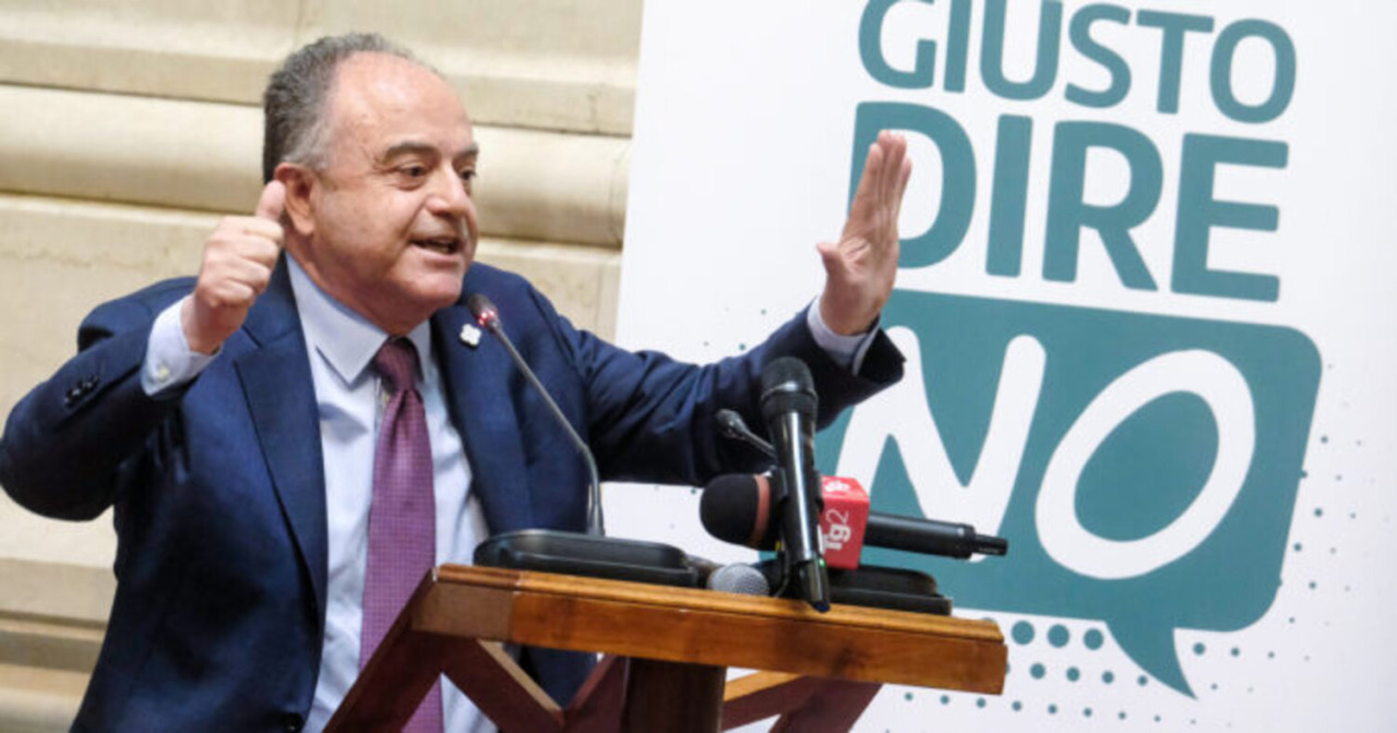 Referendum, bufera sul procuratore di Napoli Gratteri: “Voteranno sì indagati e Massoneria deviata”
