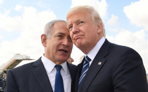 Netanyahu: “Sospesi attacchi alle infrastrutture energetiche dell’Iran su richiesta di Trump”