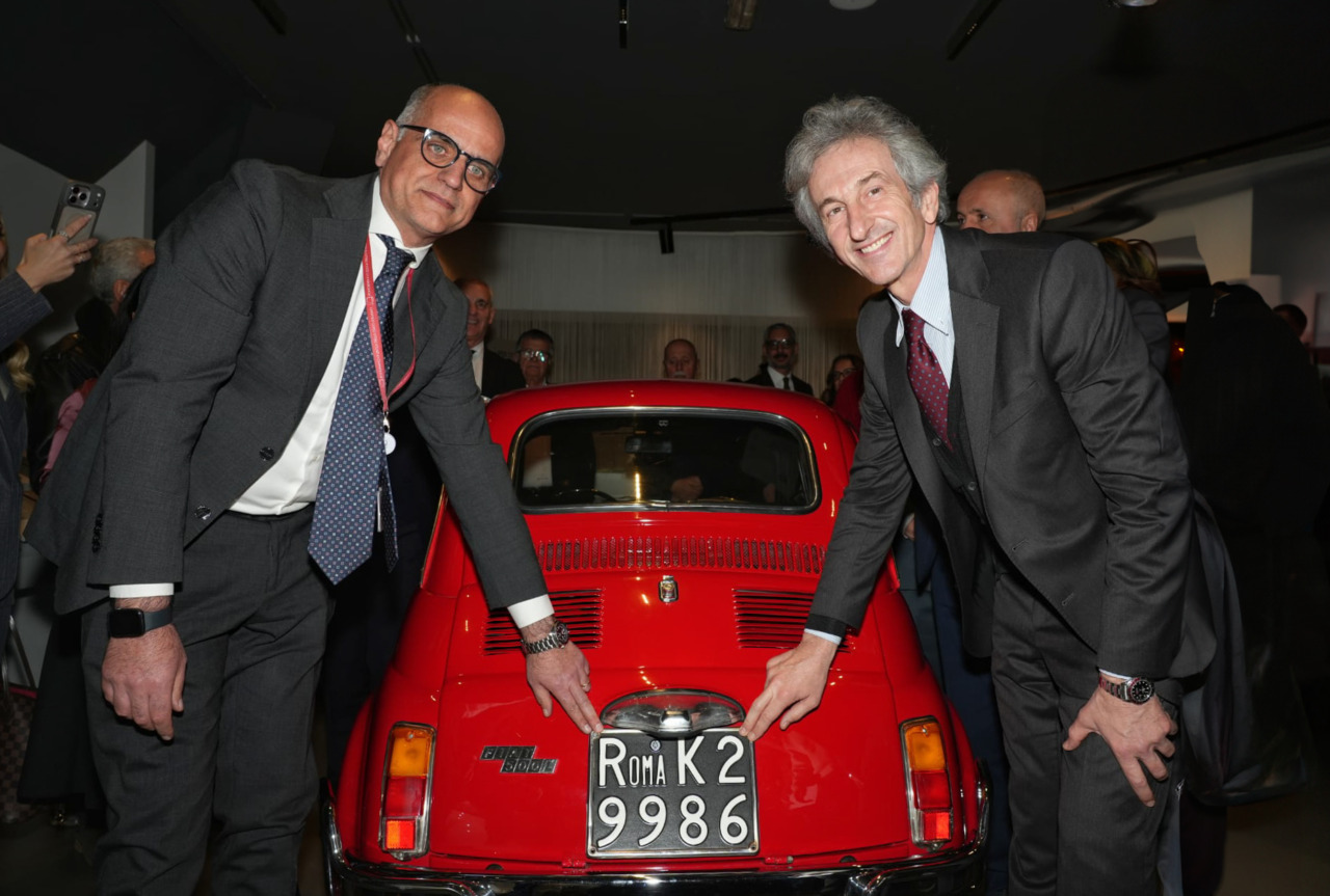 Targhe storiche: al via la produzione anche con il design d’epoca