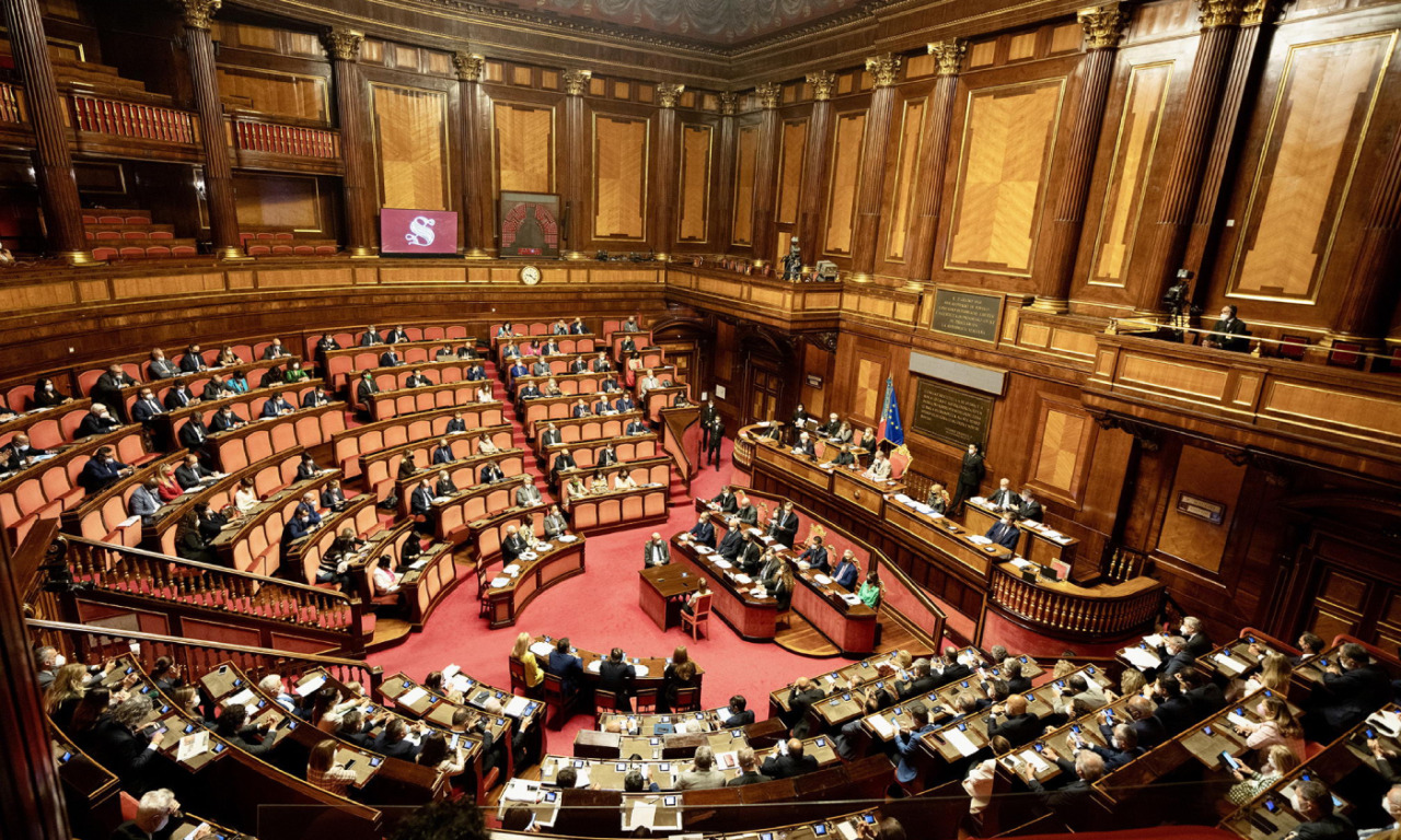 Governo potrebbe essere costretto a chiedere la fiducia sul decreto Ucraina