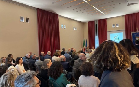 Meritocrazia Italia, tappa di Pescara del tour di presentazione del libro “Il merito della democrazia”
