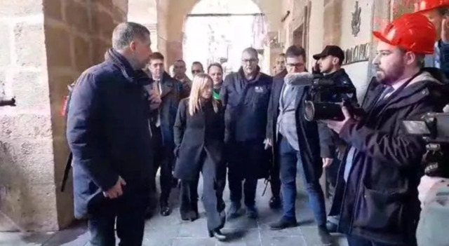 Giorgia Meloni torna a Niscemi: “Fondi per 150 milioni, decreto legge in arrivo mercoledì”