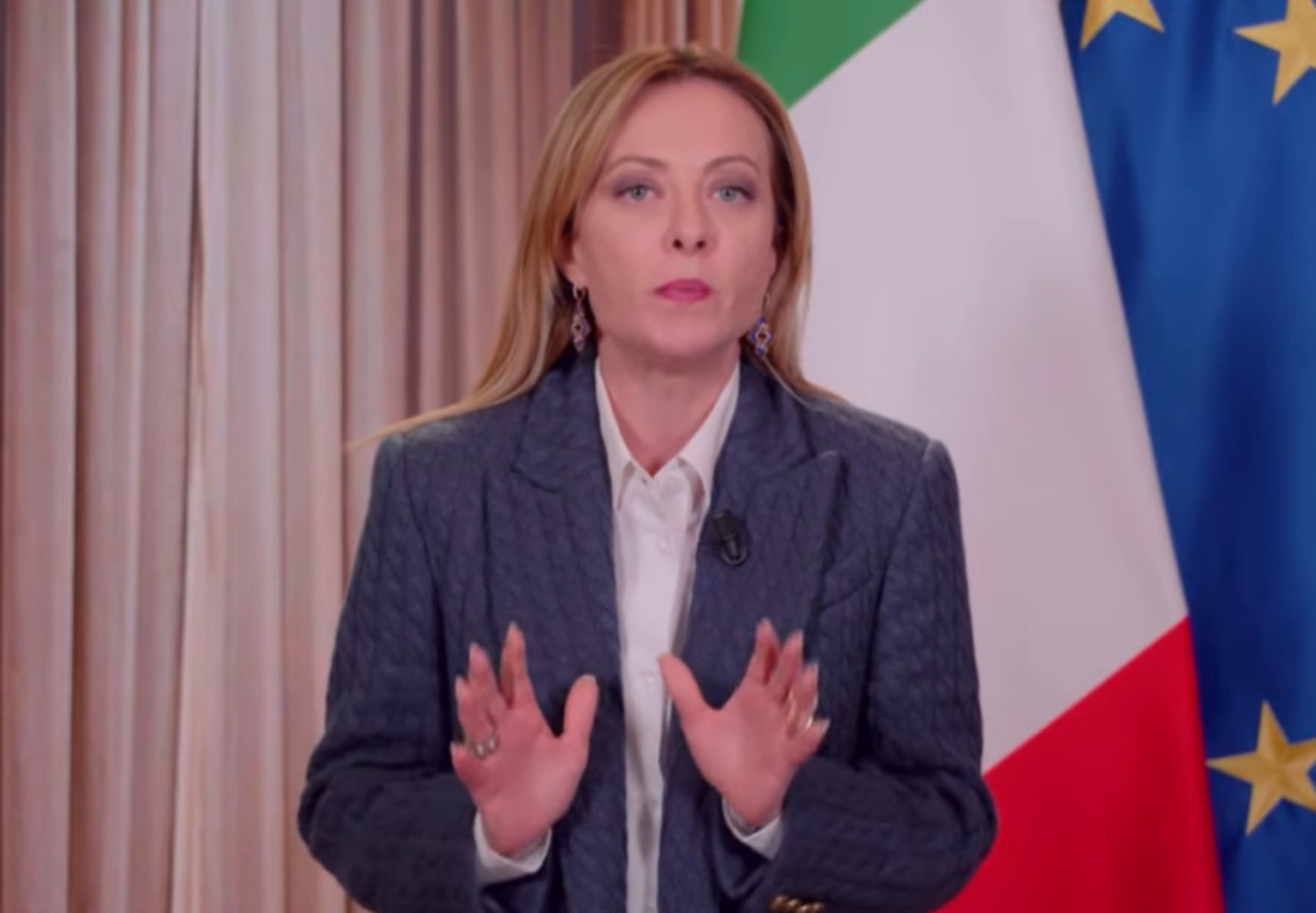 Meloni contro i giudici sul caso Sea Watch: “Risarcimento contro legge su immigrazione clandestina”