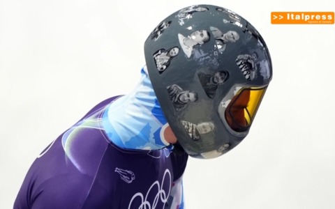 Casco commemorativo vietato, atleta skeleton ucraino Heraskevych fuori dai Giochi