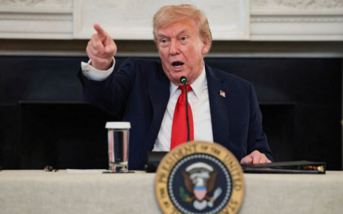 Trump promette: “L’Iran non avrà mai armi nucleari o missili balistici”