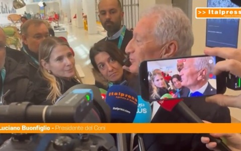 Milano Cortina 2026: chi sarà l’ultimo tedoforo che accenderà il braciere delle Olimpiadi?