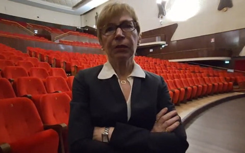 L’intelligenza artificiale “uccide” i giornalisti? Gabanelli: “Le piattaforme si faranno uno staff loro”