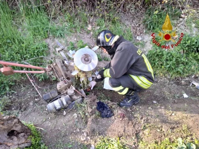Incidenti sul lavoro: meccanico 24enne perde la vita travolto da un camion
