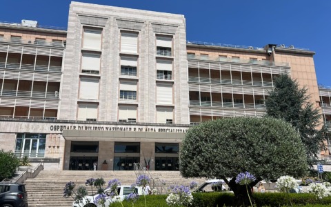 Bambino col “cuore bruciato”: sbagliato l’espianto, il trasporto o il reimpianto?