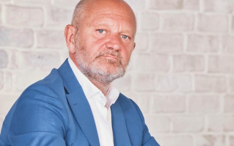 Pucci rinuncia a Sanremo: “Insulti e minacce alla mia famiglia”. E il caso diventa politico