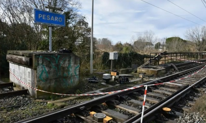 Sabotaggio treni a Bologna e Pesaro, si indaga per terrorismo