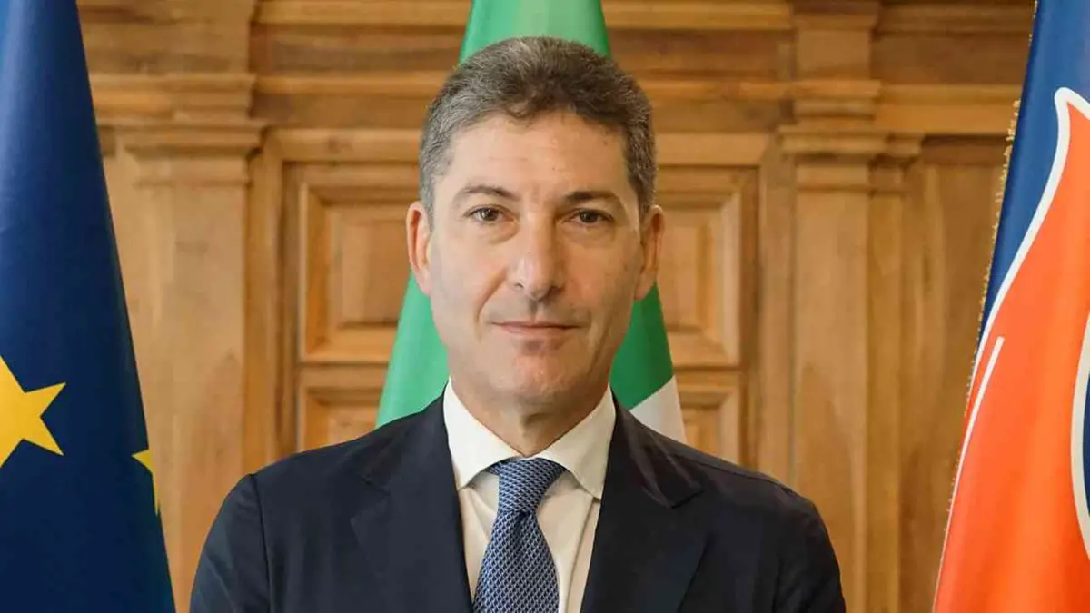 Rogoredo, Cinturrino chiede scusa. Il capo della Polizia Pisani: "Via subito la divisa"