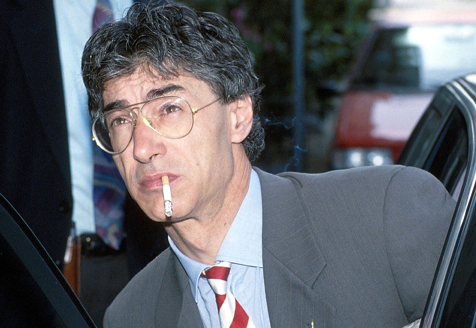 Morto Umberto Bossi: la carriera politica, le riforme, gli scontri con Berlusconi e le frasi celebri