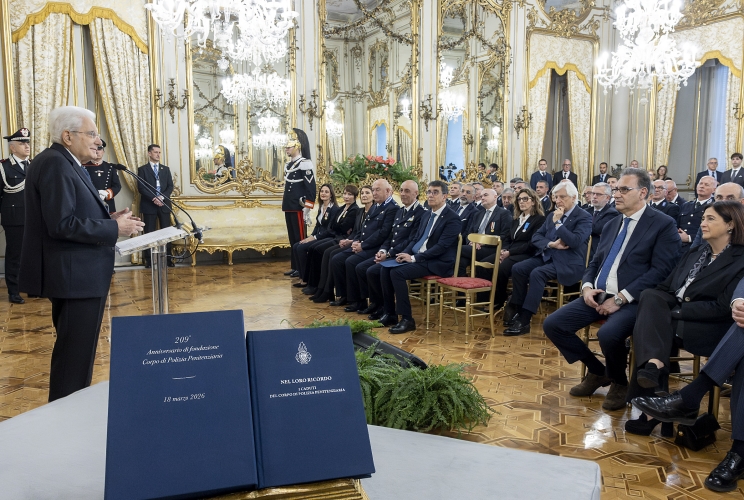 Mattarella sulla condizione delle carceri: “Ogni suicidio è una sconfitta dello Stato”