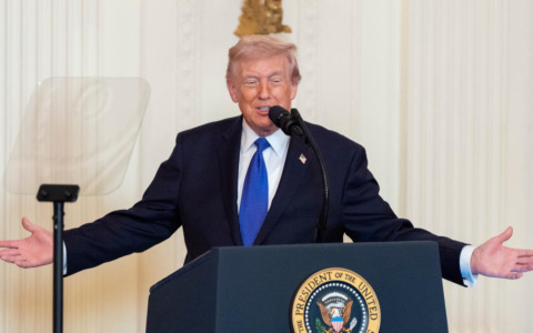 Intanto Beirut e Teheran sotto le bombe, l’Iran colpisce altre due petroliere. Trump: “Abbiamo vinto”