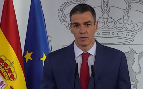 Sanchez nega le basi e sfida Trump: “Mai complici”