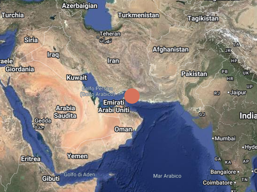 Ancora attacchi su Teheran e contrattacchi su Israele. Nel mirino il successore di Khamanei (il figlio)