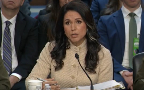 La direttrice dell’intelligence Usa fa scena muta sull’Iran minaccia atomica