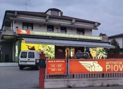 Incidenti sul lavoro,: altre quattro vittime. Esplosione in armeria in Lombardia: gravissimo operaio, altri tre intossicati