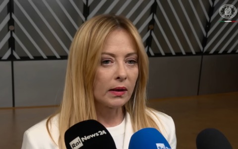 Guerra, Meloni chiede lo stop agli attacchi alle infrastrutture e nello Stretto di Hormuz