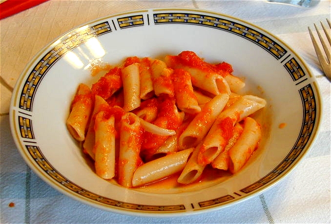 Richiamo alimentare: sughi e ragù ritirati per possibile presenza di corpi estranei