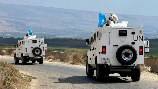 Libano, scontro a più versioni tra Israele e UNIFIL: speronamenti e tensione crescente sul contingente italiano