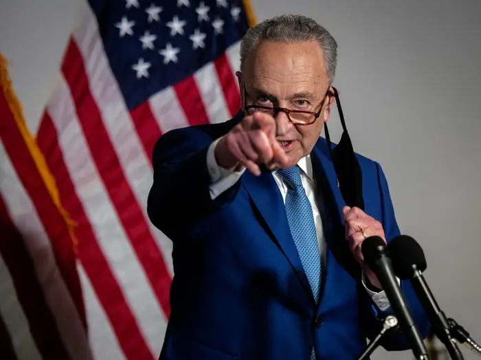 "Via il blocco navale e poi parliamo di uranio": l'Iran apre ai negoziati. Trump scettico