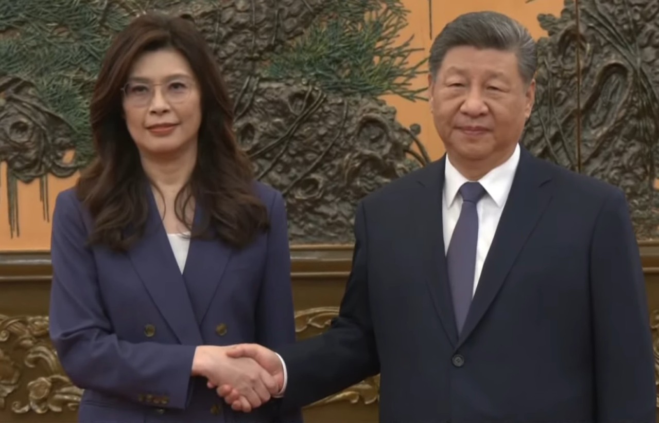 Cina-Taiwan, incontro storico tra Xi Jinping e la leader del Kuomintang: “semi di pace”, ma tensioni ancora alte